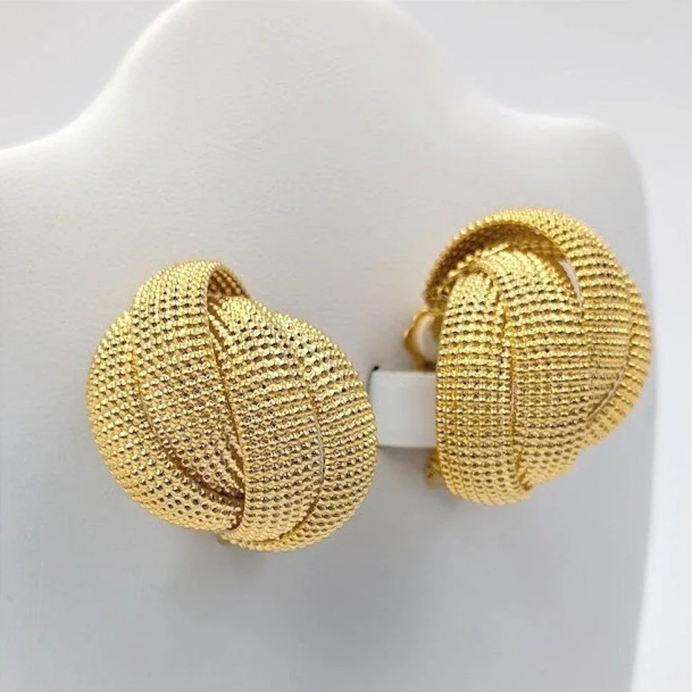VTG Norma Jean Gold Tone‎ Earrings 3D Knot Caviar Textured Clip-on Chunky 80s